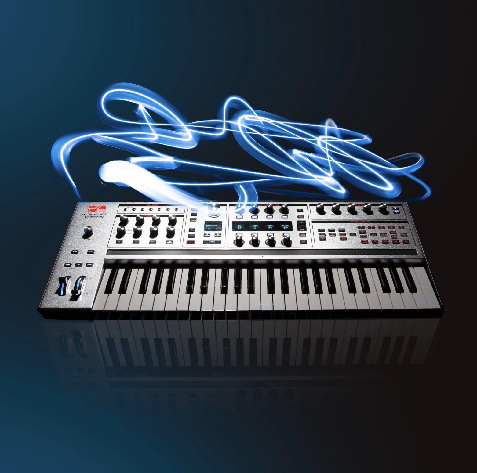 Hydrasynth Keyboard 5th Anniversary Silver Edition – ROBOTSPEAk
