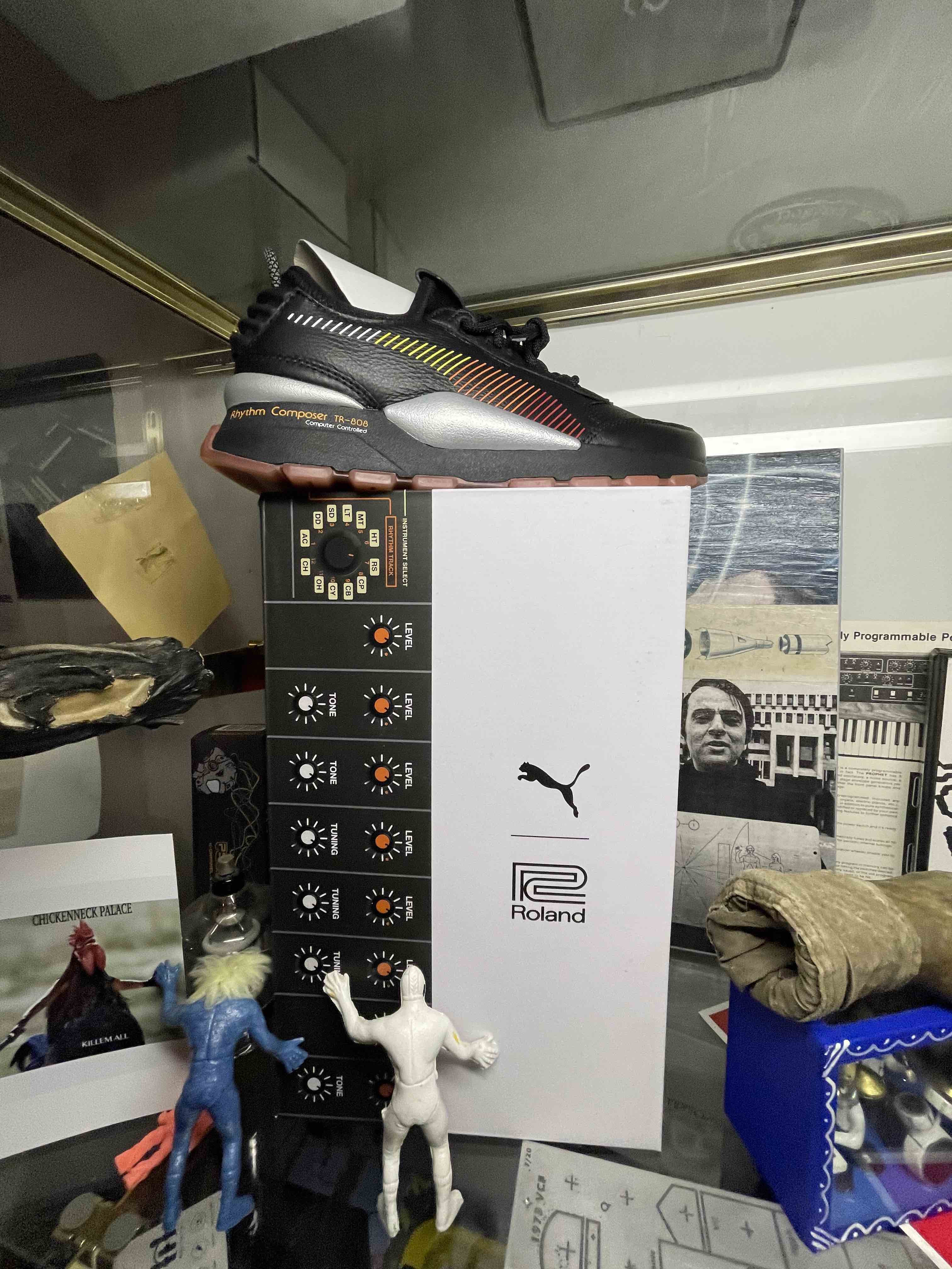 Puma ROLAND Rhythm Composer TR-808 Sneakers size 7. 5