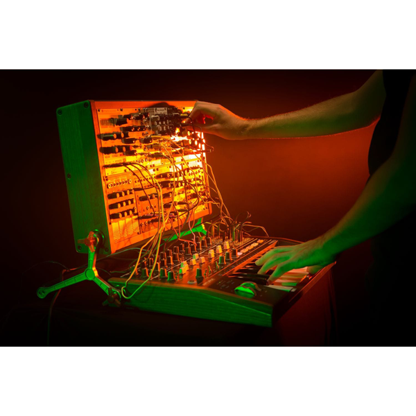 RackBrute 6U – ROBOTSPEAk